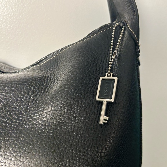 Fossil Black Jolie Leather Hobo Bag Approx. 15.5” x 10” x 4”EUC like new - Picture 4 of 11